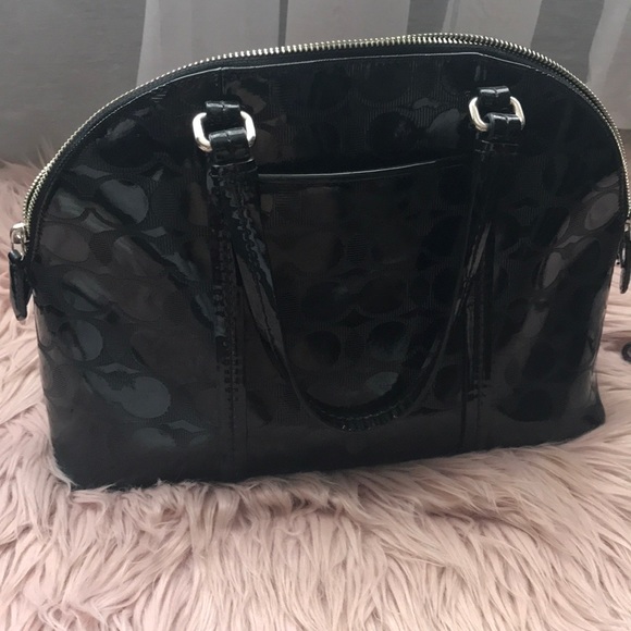 Coach purse. - Picture 3 of 4